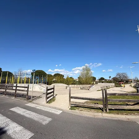 6p Résidence Avec Piscine à Hébergement de vacances Aigues-Mortes